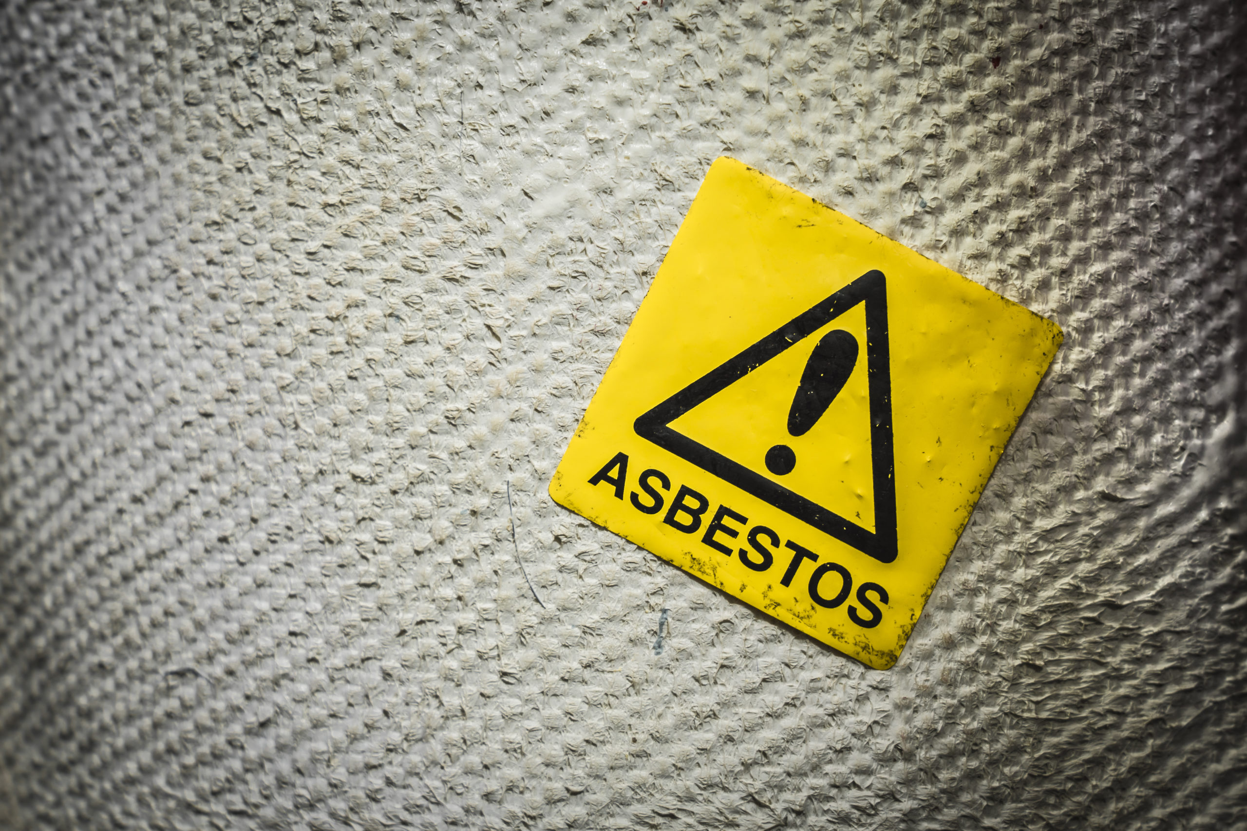 Welsh Campaigners Fighting Against Asbestos Found on Beach