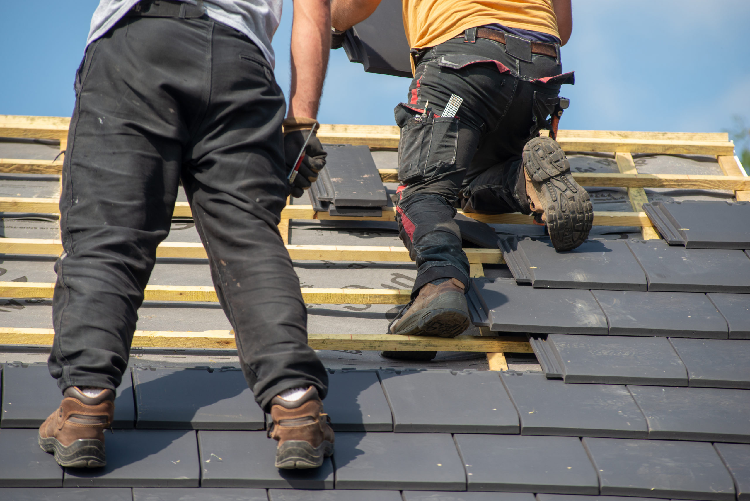 Roofers and builders reminded to follow duty of care (GOV.UK)