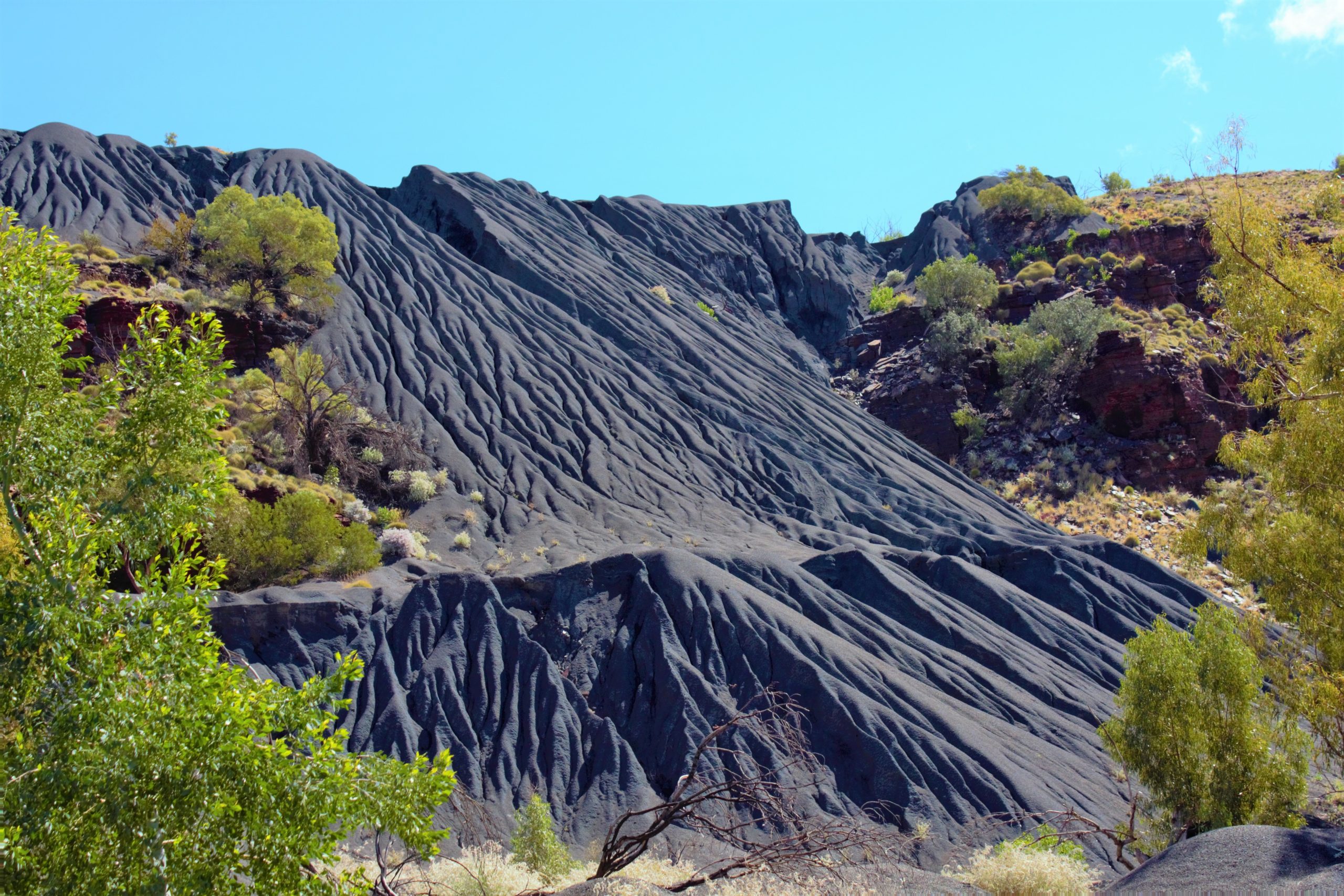 Final Resident of Former Asbestos Mining Town Misses Move Deadline